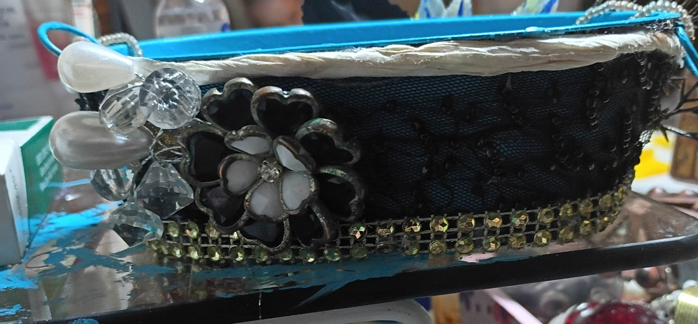 Tiny Trinket Trove