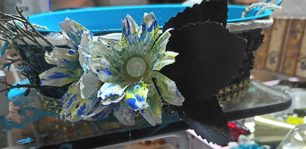 Tiny Trinket Trove